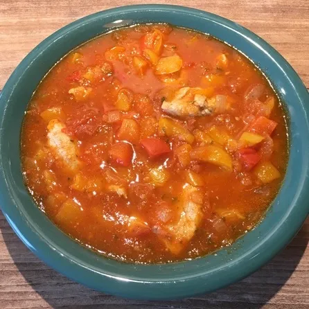 Bild von Gulaschsuppe mit Hähnchen